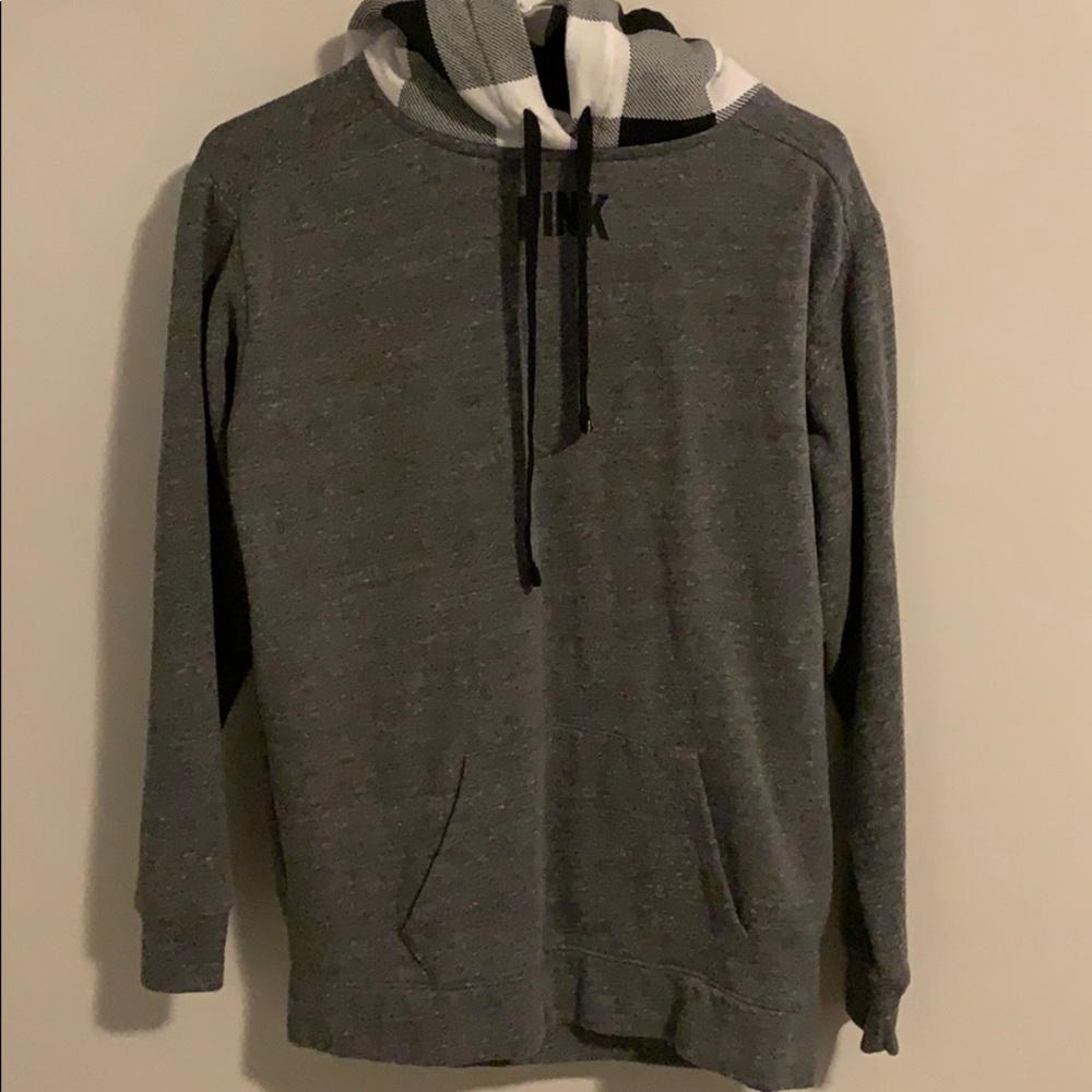 pink hoodie so comfy !